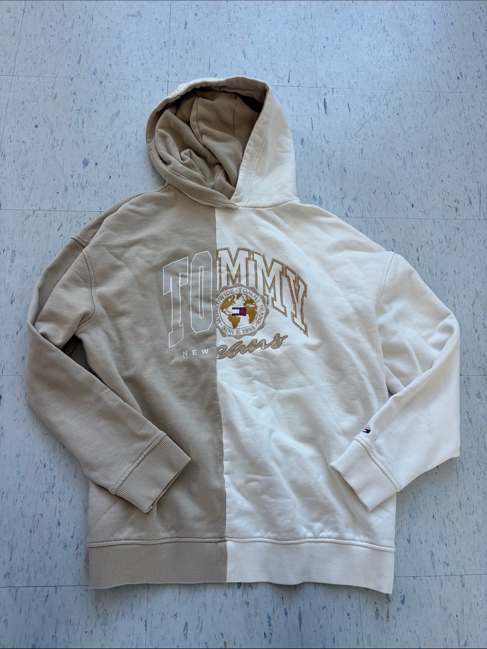 Tommy Hilfiger Two-Tone Beige & Cream Pullover Hoodie NWOT